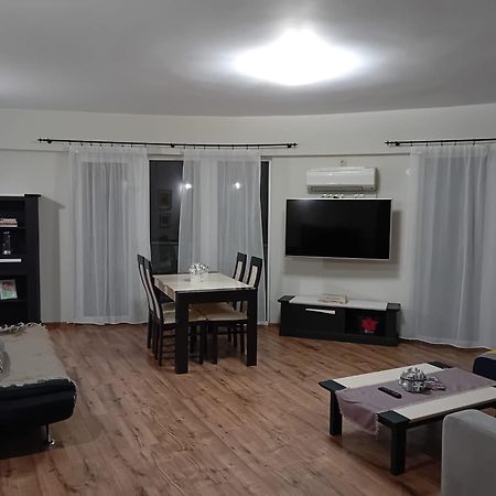 Panorama Apartament Plaza Tower Satu Mare Exteriér fotografie